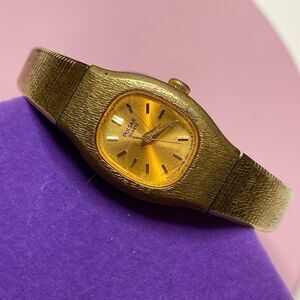 💛 Vintage Gold Plated Pulsar Quartz Watch